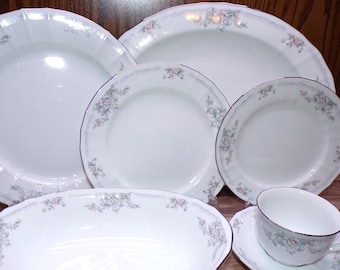 2511 Noritake Smithfield #3203 Fine China Dinnerware Beautiful Pink, Blue, Silver Floral Silver Rim - Great Condition Choose From List: