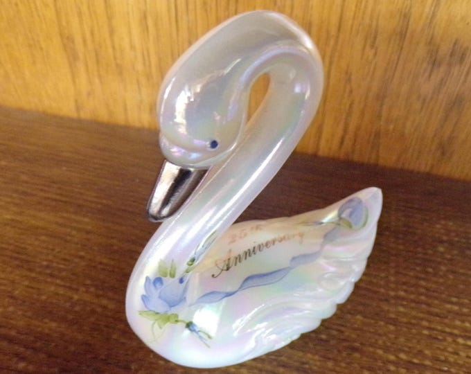 2506 Fenton 25th Anniversary Swan 4" Vintage Hand painted - Artist Signed - Great Condition