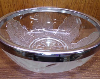 2504 Clear Glass Frosted Textured Leaf Vintage Bowl 8.5" w/ Silver Plated Rim - Good Condition