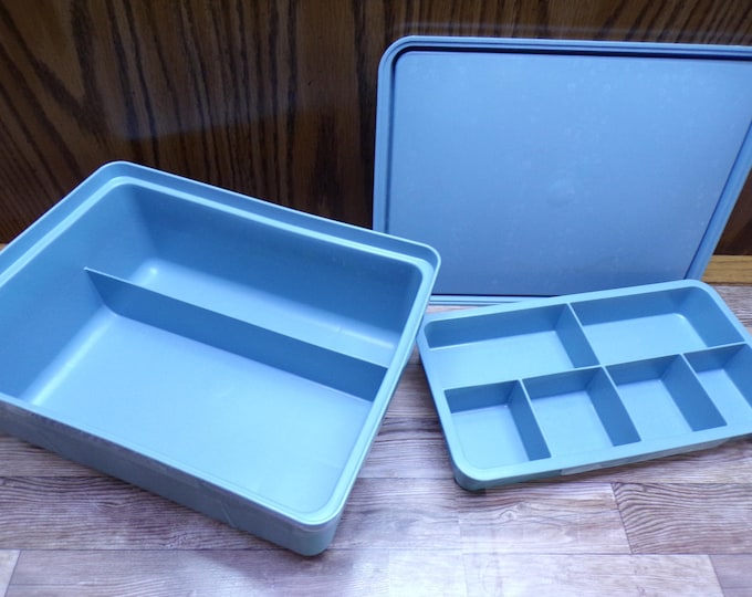 2509 Tupperware 9.25"x7"x3.5" Tall Divided Container Blue Tuppercraft 1579-4 Stow N Go Organizer with Insert & Lid - Good Condition