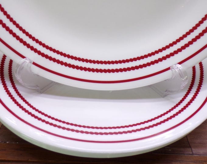 2510 Corelle Vitrelle Ruby Red 10.25" Dinner Plates Set of 6 - Good Condition Light Scratches