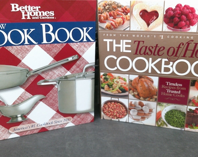2403 Pair of Vintage Cookbooks - Better Homes 14th Edition & The Taste of Home Cookbook - Both in Good Condition