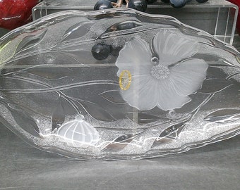 2403 Mikasa Savoir Vivre Vintage 12" Hand-Crafted 24% Lead Crystal Leaf Shaped Tray