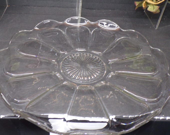 2306 Flower Petal Pattern 12.5" Footed Platter Raised Scalloped Edge Vintage - Good Condition No Chips or Cracks