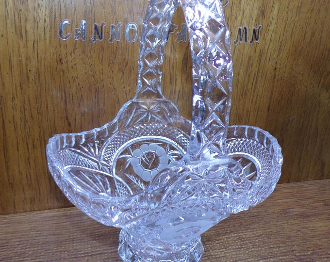 2507 Bleikristall 24% Lead Crystal 8"x6"x10" Tall Vintage Basket Starburst & Frosted Flower - Bavaria Germany - Pre-owned Great Condition