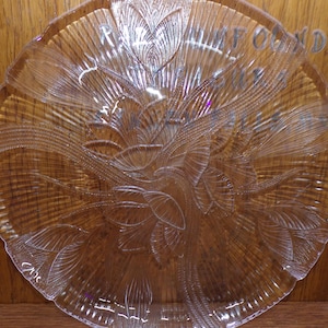 2504 Arcoroc Cantebury Crocus Textured Tempered Glass 13&quot; Platter Made in France - Great Condition