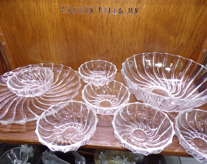 2506 Federal Glass Rhythm Clear Glass Swirl Vintage 8 pc Serving Set - 11" Platter, 9.5" Bowl & (6) 5" Bowls - Good Condition