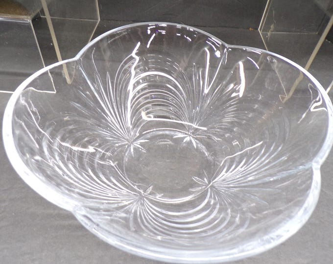 2303 Drapery Pattern 24% Lead Crystal 10" Vintage Serving Bowl - Very Good Condition No Chips or Cracks