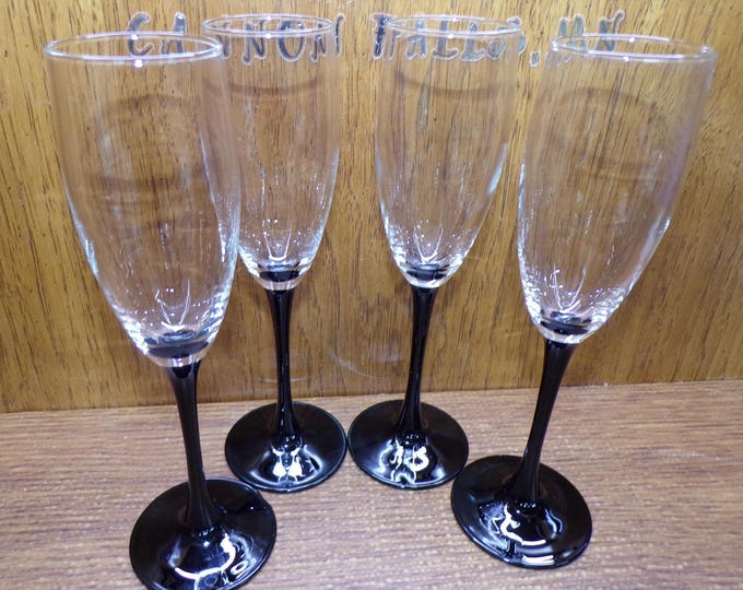 2506 Arcoroc Luminarc Vintage 8.75" 6 oz Black Stemmed Champagne Flute Set of 4 by Cristal D'Arques France - Great Condition