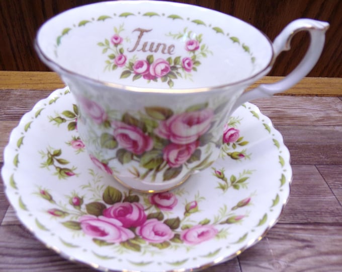 2511 Royal Albert Fine Bone China Vintage Flower of the Month Series June Roses Coffee / Teacup & Saucer Made in England - Great Condition