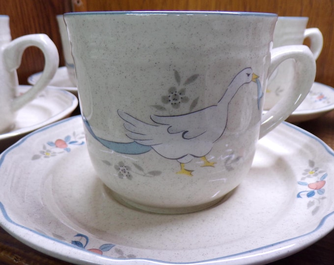 2507 International Tableworks Marmalade 12 pc Set - (6) 8 oz Cups & (6) Saucers Goose and Fruit Made in Japan - Great Condition