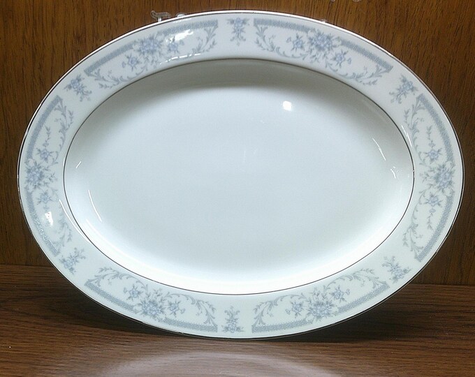 2410 Sheffield Blue Whisper Vintage 1985 Fine Porcelain 14,5" Oval Platter - Great Condition