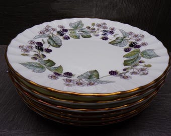 2606 Royal Worcester Lavinia Bone China Gold Rim 6.25" Vintage Dessert / Snack Plates Set of 6