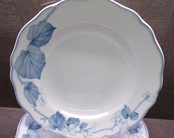 2608 Chuan Kuo Vintage Blue Botanical Vine 9" Fine Porcelain Soup / Pasta Bowls w/ Thick Scalloped Rim Set of 7