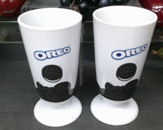 2403 Oreo Cookie 7" Set of 2 Footed Malt/Parfait/Sundae Dessert Cups - Good Condition No Chips or Cracks