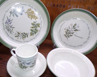 2508 Corelle Thymeless Herbs Green Rim Dinnerware - Great Condition Choose from List: