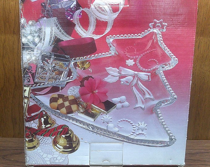 2412 Mikasa Fiesta 12" Christmas Tree Shaped Serving Platter SB129/319 Germany - Great Condition in Original Box