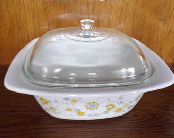 2506 Corning Ware P-34-B Floral Bouquet 4 Quart Dutch Oven Covered Casserole with Pyrex Clear Lid - Great Condition