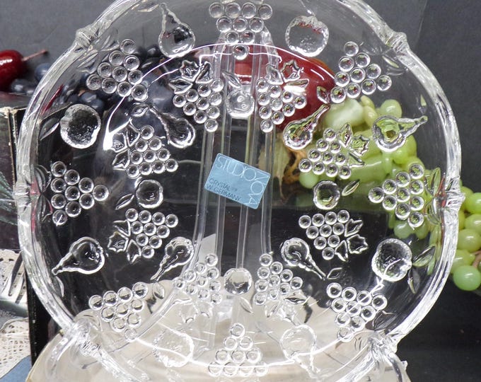 2305 Mikasa Studio Nova Wine Country 7" Crystal Salad / Desert / Luncheon Plates Vintage set of 4 - Like New with Original Package