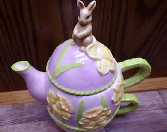 2509 Royal Doulton Seasons 2004 Tea for One Spring Easter Bunny Teapot for One Spring Easter Bunny - Crazing under Base Otherwise Great