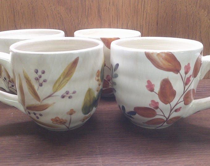 2411 Home Trends Shadowwood Oversize 16 oz Mugs Set of 4 - Great Condition No Chips or Cracks