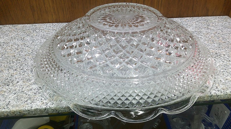 2408 Anchor Hocking Wexford Crystal Vintage 13.75" Shallow Bowl Platter Scalloped Rim 3" Tall- Great Condition Very Beautiful image 4