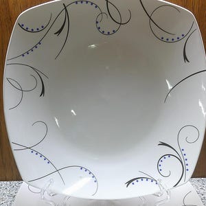 2407 Gibson Motif Square 9.5&quot; Dinner Plates Set of 4 Black Swirl Lines & Blue Dots - Excellent Condition