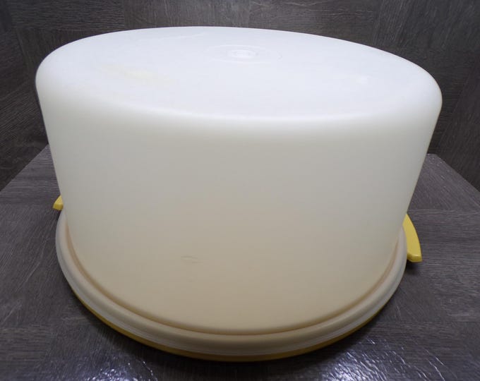 2603 Tupperware 13" Harvest Gold Vintage Cupcake Cake Pie Keeper Carrier with 6" Tall Frosted Cover-Good Cond Sm Melt Mark on Dome No Handle