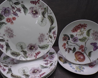 2606 Graces Teaware Botanical Collection 6 pc Set (4) 10.5" Dinner Plates & (2) 8" Salad Plates