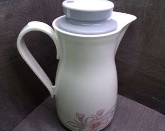 2605 Vintage Thermos Ellie 10" Cream Color Carafe Thermal Pitcher / Pot