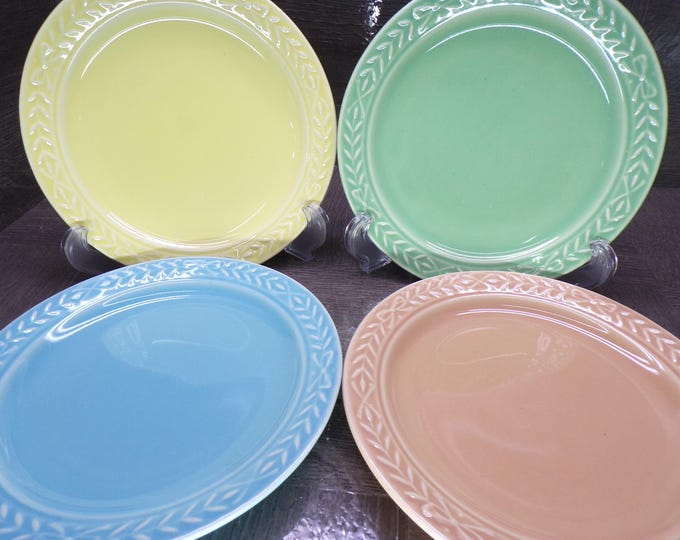 2602 Universal Cambridge Laurella Mixed Colors Vintage Stoneware 6.5" Snack Plates Set of 4 - Great Condition