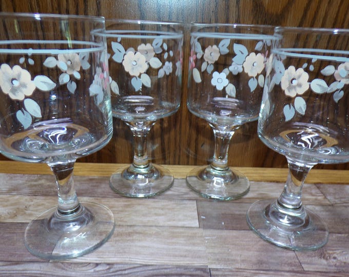 2509 Pfaltzgraff Remembrance Peach 5.75" Footed Wine / Water Glass Set of 4 - Good Condition