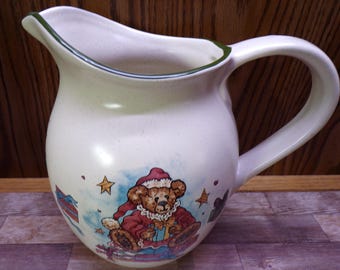 2511 Vintage 2001 Bearware Pottery Works Boyds Bears Collection 9" Christmas Pitcher - Great Condition