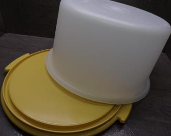 2606 Tupperware 10" Harvest Gold Vintage Cupcake Cake Pie Keeper Carrier with 6" Tall Frosted Cover