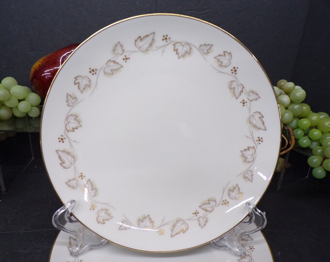 2310 Noritake Ivory Gold Ivy #7531 8.25" Salad / Lunch Plates Set of 4 Made in Japan - Great Condition