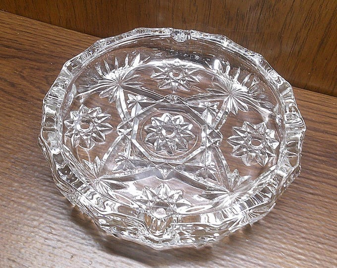 2501 Anchor Hocking Early American Prescut Star of David Vintage 8" Heavy Glass Ashtray - Great Condition