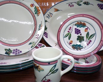 2506 Hartstone Pottery USA Vintage 1993 Woodland Stoneware Grapes & Leaves on Almond - Great Cond. Couple Light Scratches - Choose From List