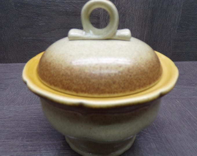 2603 Mikasa Whole Wheat Granola E8000 Oven to Table Stoneware Covered Sugar Dish - Great Condition