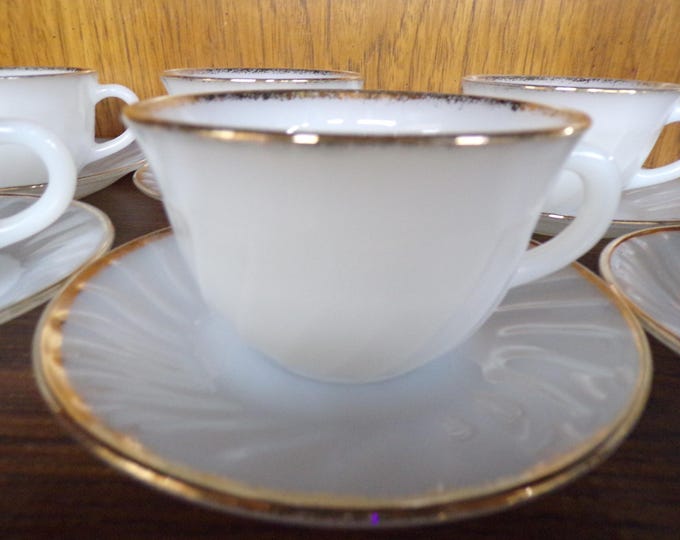 2506 Anchor Hocking Fireking Vintage White Milk Glass Swirl 6 Cups & 6 Saucers - Great Condition