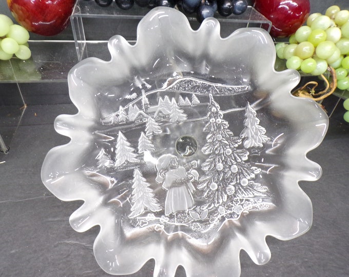 2309 Mikasa Christmas Story Footed Bon Bon Crystal Holiday Serving Plate with Ruffled Satin Edges - Excellent Condition