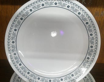 2411 Corelle Blueberry 10.25" Dinner Plates Set of 4 - Good Condition Light Wear
