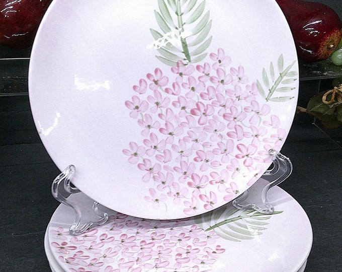2402 Cooks Club Pink 8.5" Salad / Lunch Plates with Pink & Green Floral Set of 4 - Great Condition