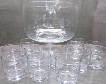 2609 Princess House Heritage 1970's Vintage 14 pc Crystal Punch Bowl Set 9" Footed Etched Bowl, 12 Matching Cups & Ladle