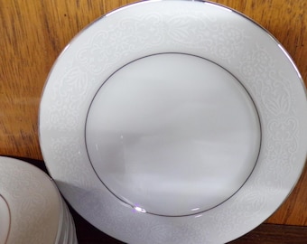 2505 Brentwood Fine China White Lace Vintage 6.25" Bread Plates Set of 7