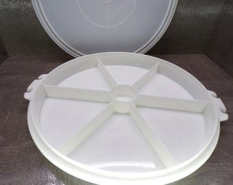 2602 Vintage Tupperware 12" Round Divided Platter Tray with Lid - Veggie, Pizza, Pie - Good Shape No Handles