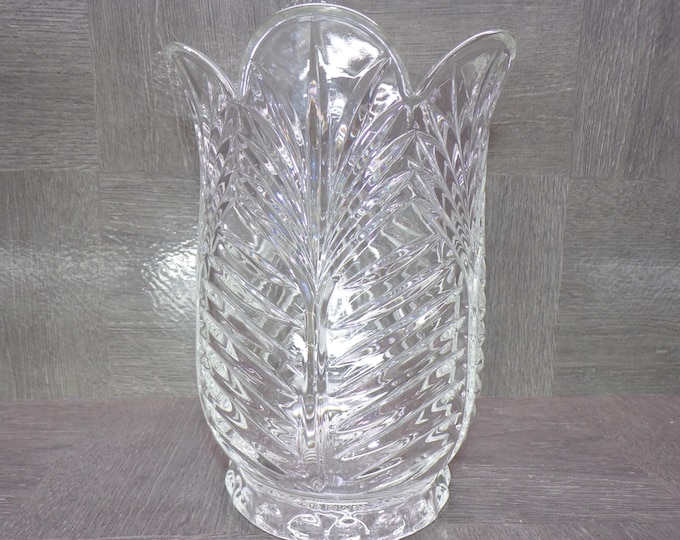 2602 Fifth Avenue Crystal 8" Portico Hurricane Candle Holder Vase Lead Crystal - Great Condition