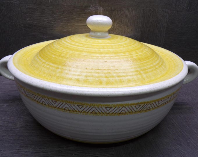 2604 Franciscan Earthenware Hacienda Gold Vintage 9.25" Covered Casserole