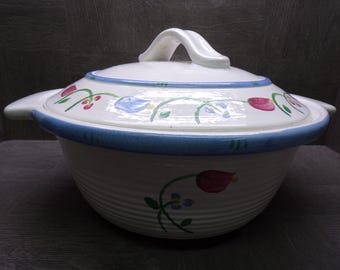 2604 Treasure Craft 10.5" x 4.5" Deep Covered Casserole / Bean Pot - CHIP on Bottom Only