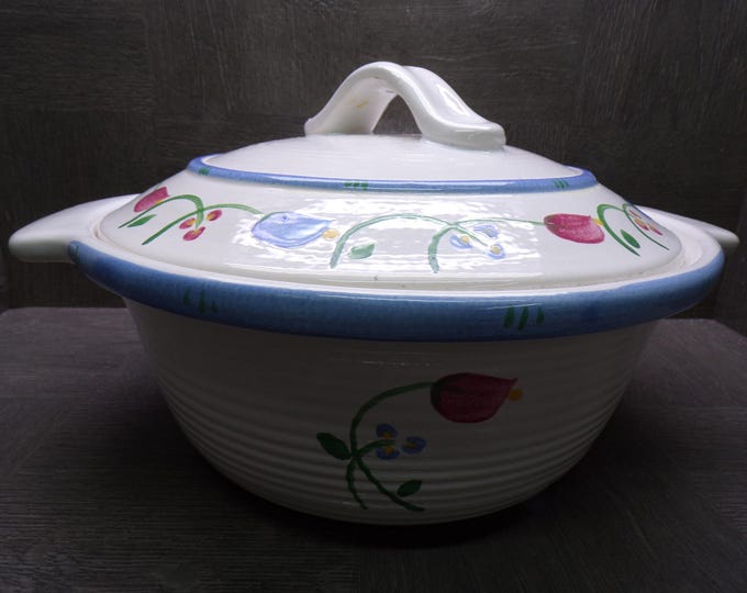 2604 Treasure Craft 10.5" x 4.5" Deep Covered Casserole / Bean Pot - CHIP on Bottom Only