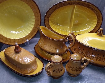 2609 Metlox Poppytrail Vernon Ware San Fernando Gold Vintage Dinnerware - Great Condition Choose from List: